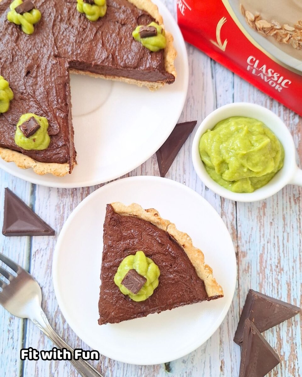 Crostata di Avena Senza Glutine con Crema di Avocado e Cacao