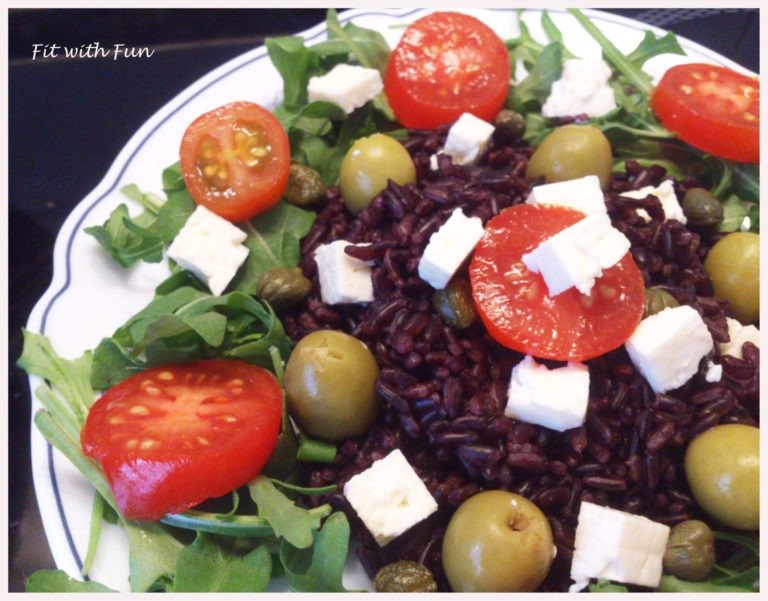 Riso Venere con Feta Pomodorini e Olive