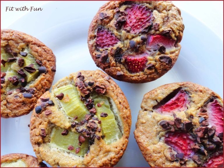 Muffin con Gocce di Cioccolato Frutta e Fave di Cacao