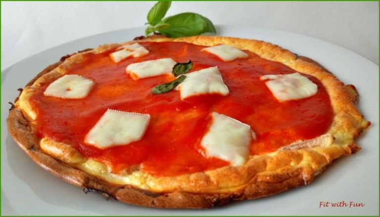 Pizza Margherita di Pane Nuvola Ripiena Low Carb e Proteica