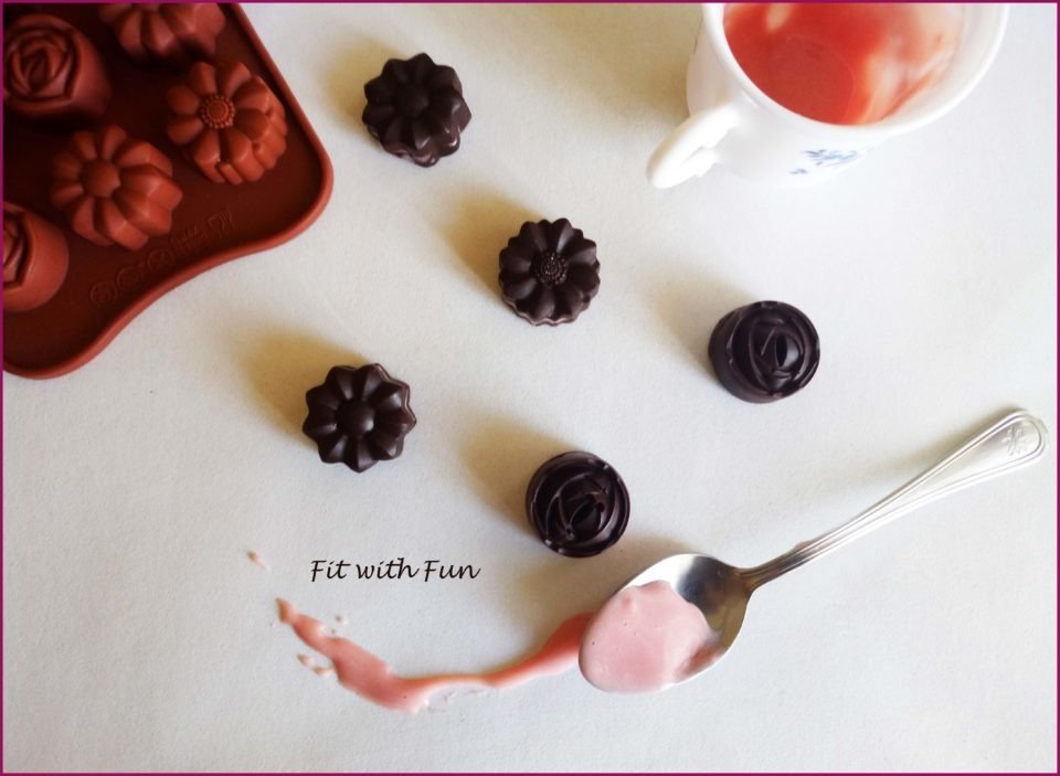 Cioccolatini Fondenti fatti in casa Ripieni di Crema Proteica