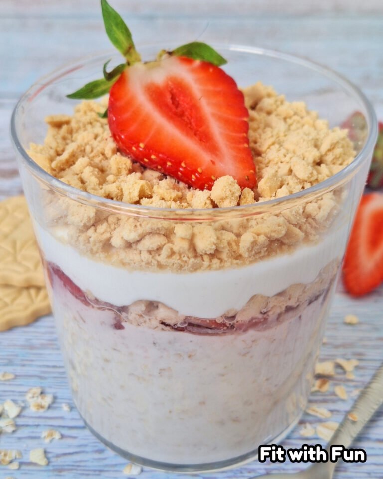 Overnight Cheesecake alla Fragola Proteico Senza Zucchero