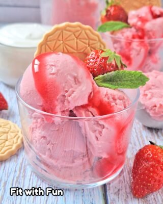 Gelato fragole e yogurt greco 50 calorie proteico e senza zucchero