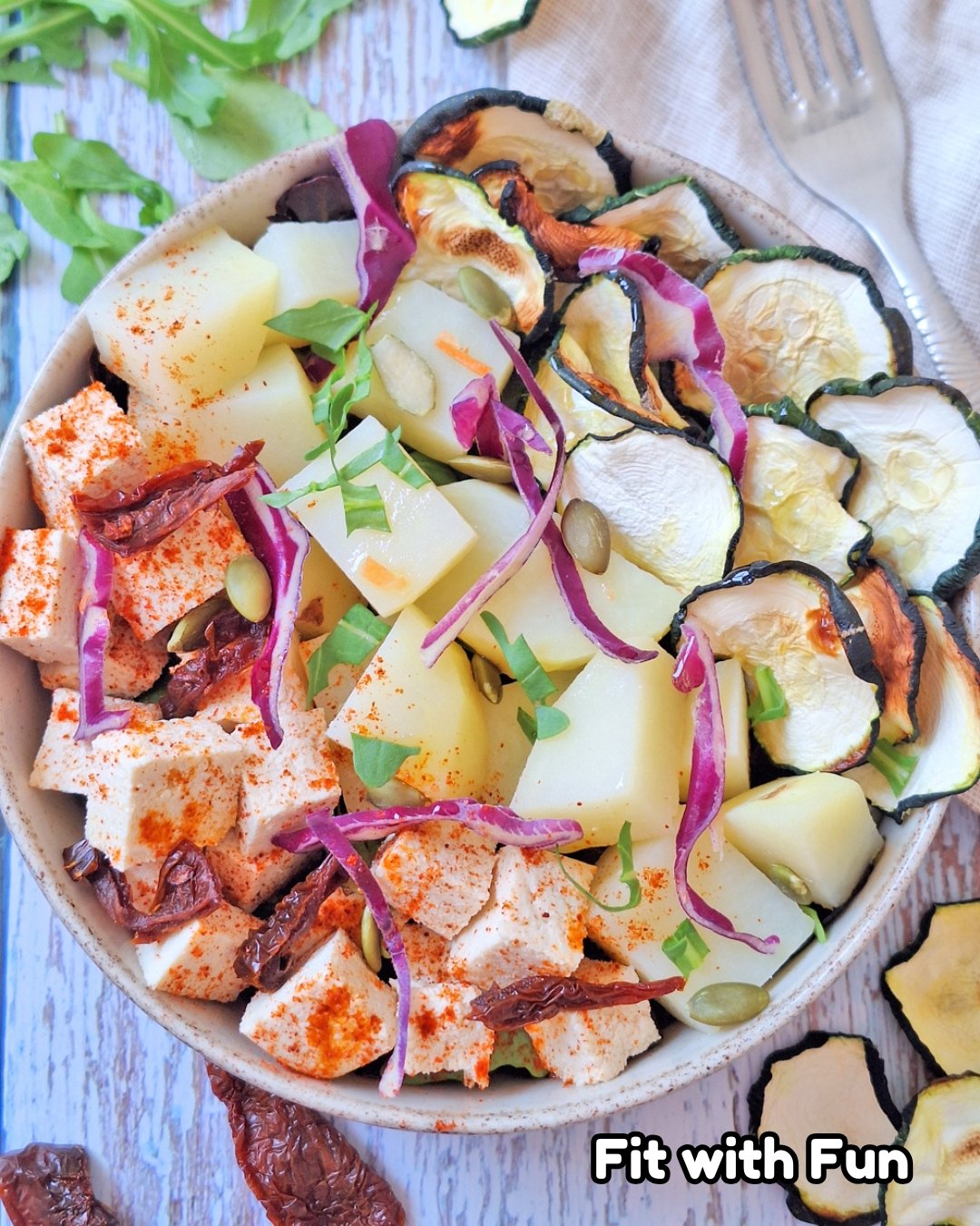 3 ricette di insalata di patate bilanciate: vegana, pollo e uovo