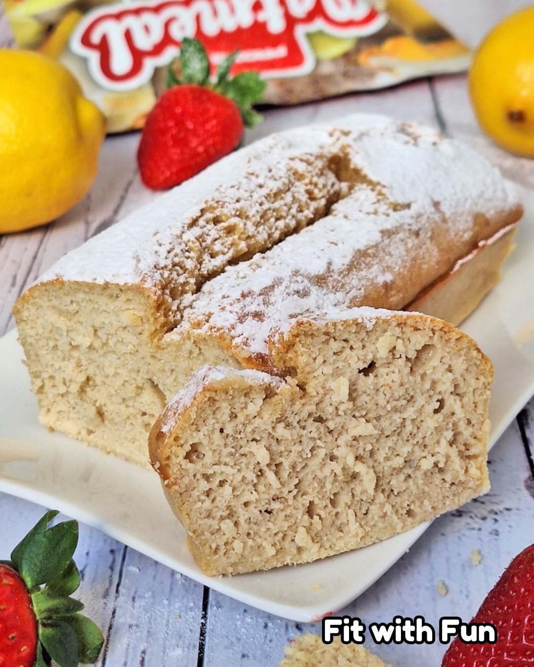 Plumcake proteico al limone e yogurt greco con 5 ingredienti