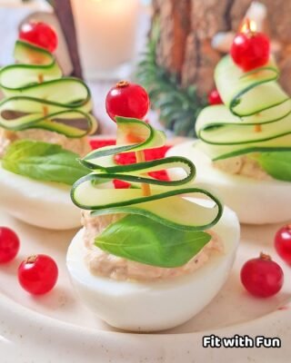 Uova ripiene di salsa tonnata proteiche e chetogeniche