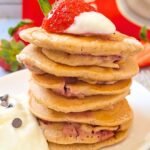 Pancake Proteici alle Fragole con 4 Ingredienti Senza Lattosio