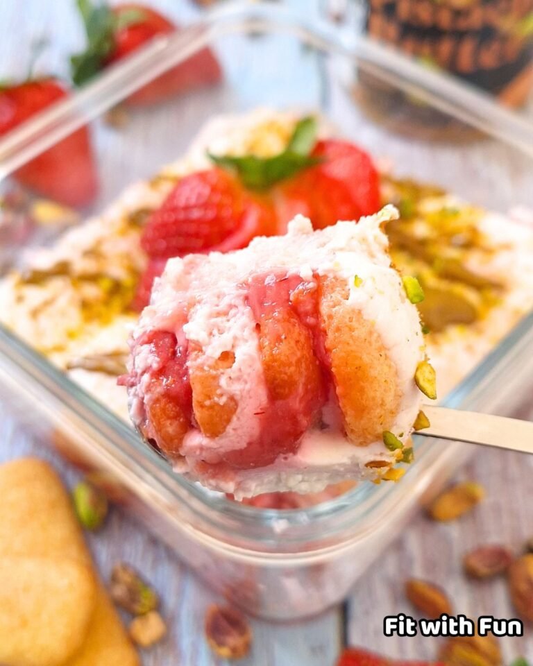 Tiramisù alle Fragole con Pavesini Proteico e Senza Uova